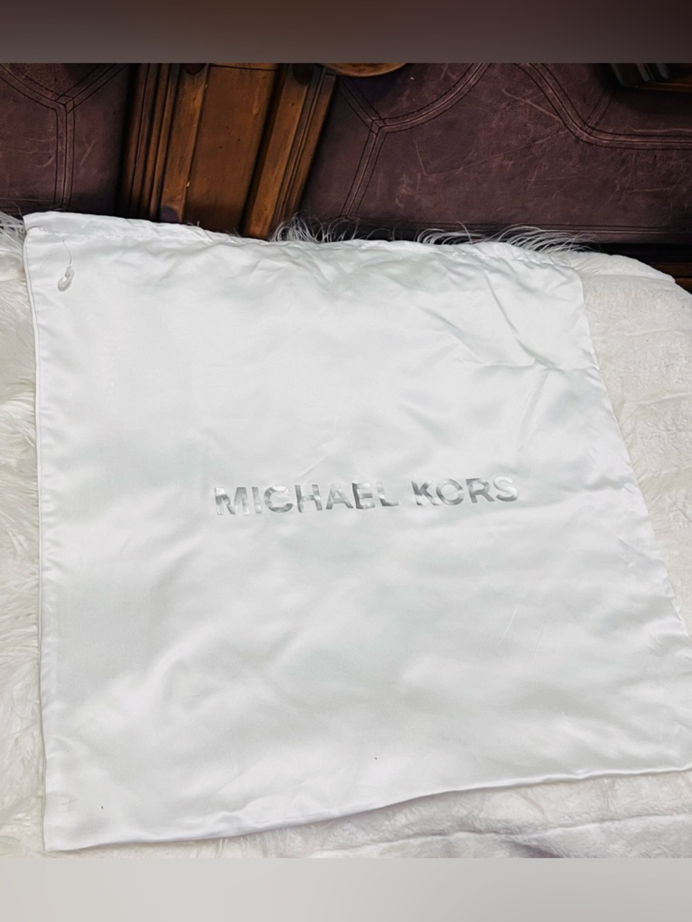 Michael Kors Silver Logo White Satin Dust bag 21x21 - Picture 6 of 8